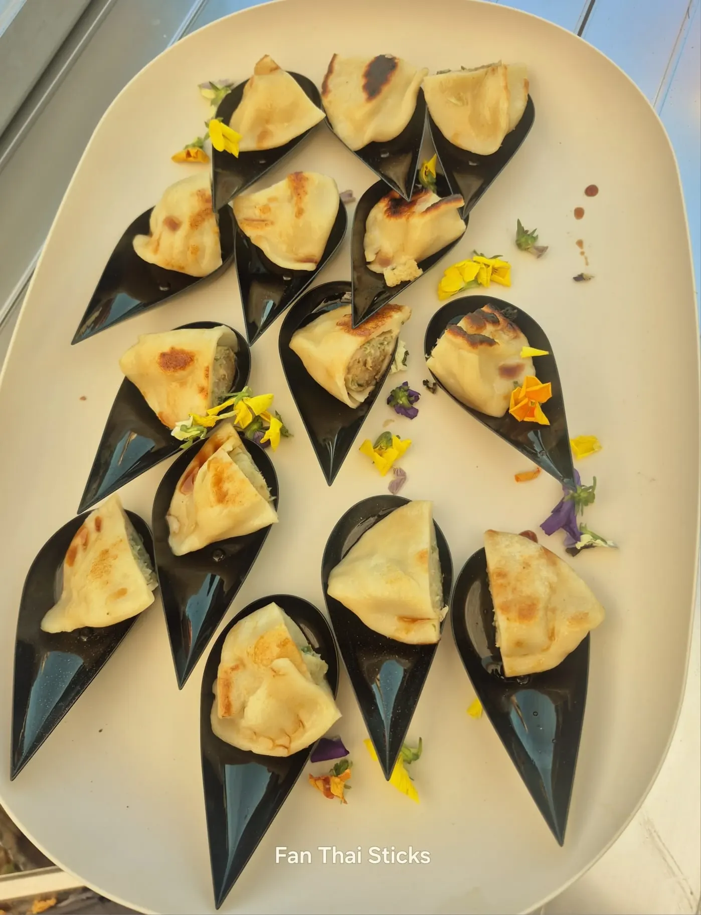 Tipi wedding with Thai street food, photo 2